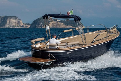 Noleggio Barca a motore Cantieri Mimí Libeccio 6,5 Classic Minorca