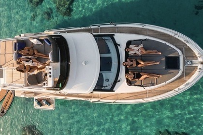 Lancha Beneteau Antares 12 metri inclusi a bordo the  water games 600cv