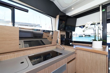 Hyra båt Motorbåt Sealine Sealine C390 Općina Kaštela