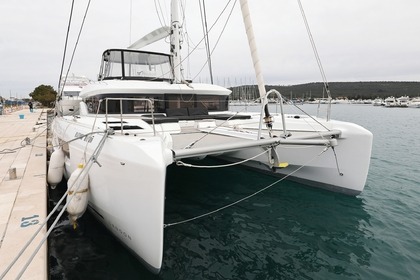 Charter Catamaran  Lagoon 51- 6 cab Sukošan