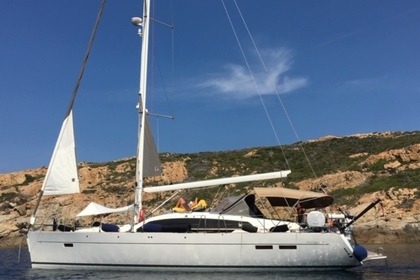 Charter Sailboat WAUQUIEZ PILOT SALOON 48 Piraeus