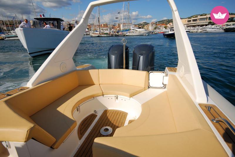 Semi-rigide Capelli Tempest 1000 600cv 5