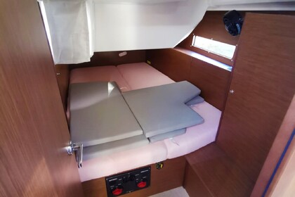 Location Voilier Bénéteau Oceanis 40.1 Pomer