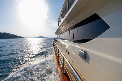 Custom Built luxury motor yacht with a capacity of 12 people