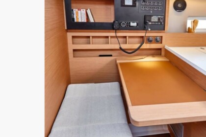 Chimera, Jeanneau SO 410