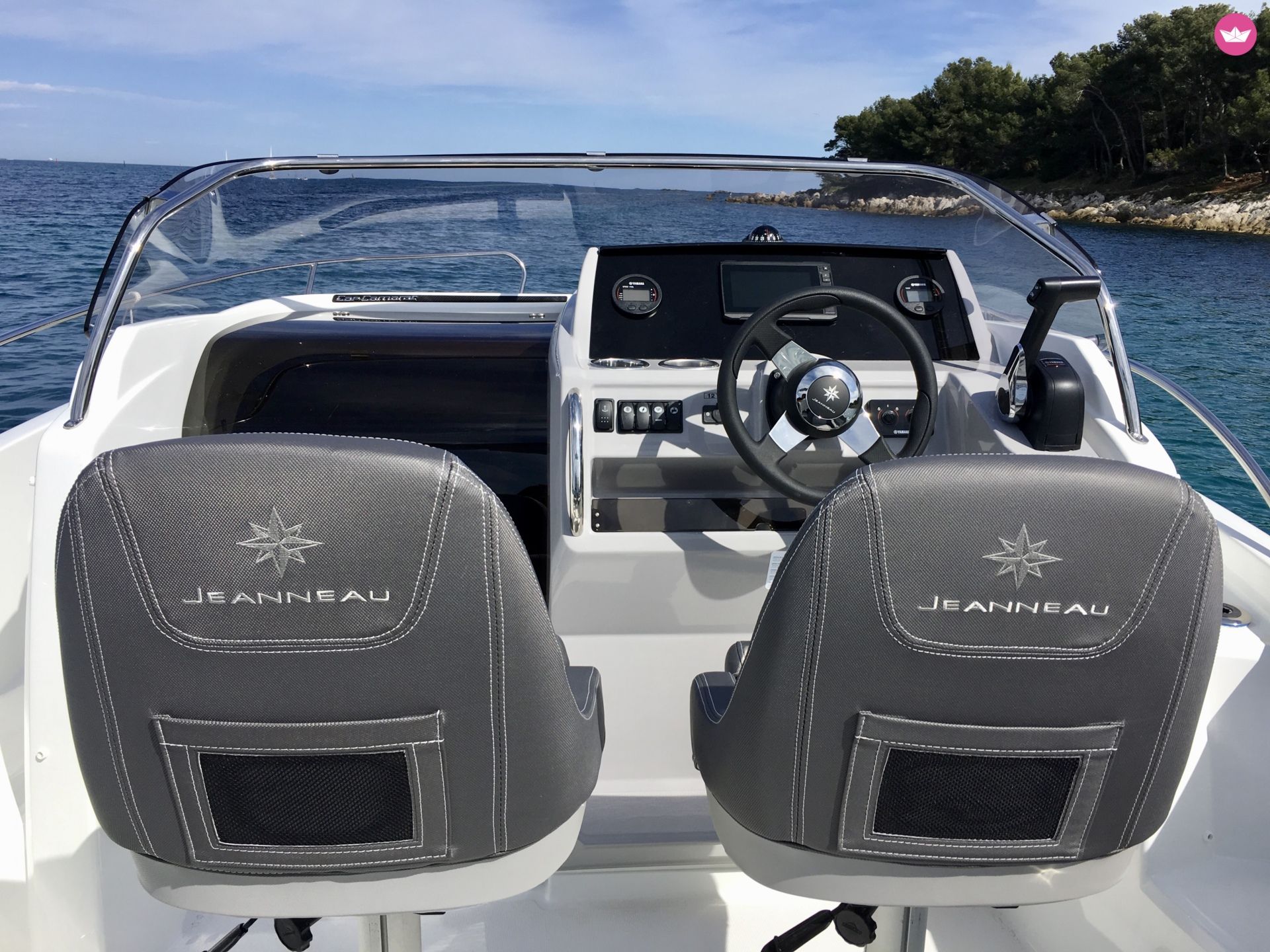 Location Bateau à moteur Jeanneau Cap Camarat 6.5 Wa Série 3 De 2019 Antibes