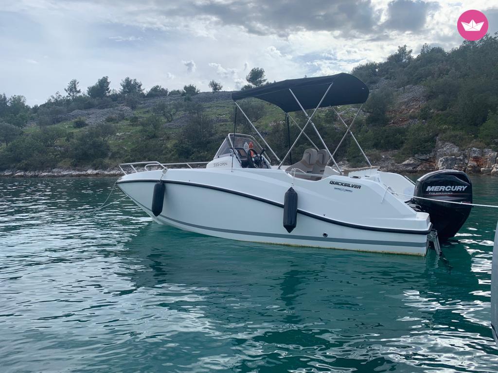 Quicksilver 555 Activ Open en Split  