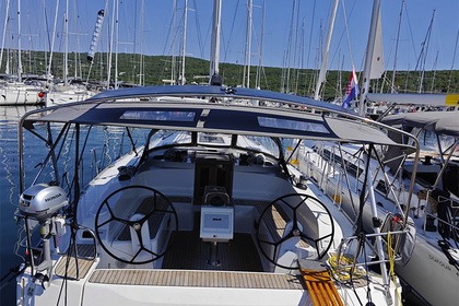 Location Voilier Bavaria Yachtbau Bavaria Cruiser 46 - 4 cab. Punat