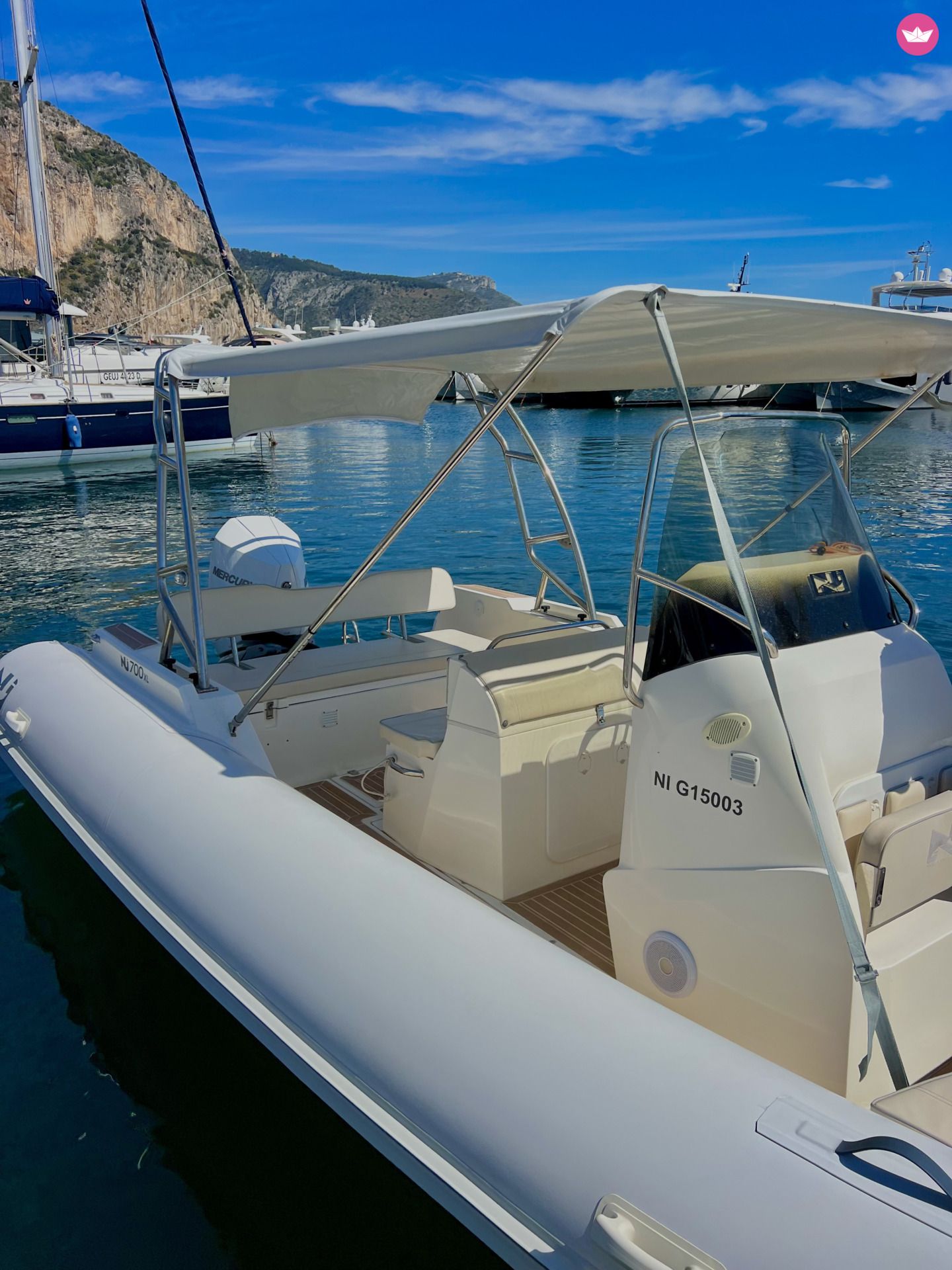 Bateau à moteur Nuova Jolly NJ 700 XL 250cv 5