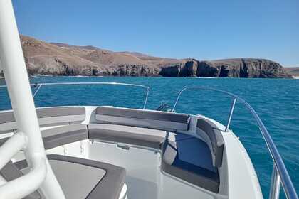 Miete Motorboot jeanneau jeanneau cap camarat 9.0 wa Lanzarote