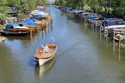 Charter Motorboat Custom made Snipa Stockholm