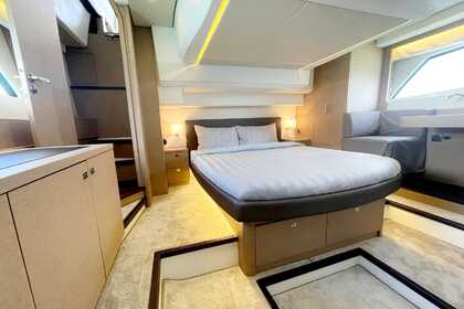 Prestige 500 Flybridge