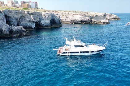 Location Bateau à moteur COMAR CLANSCHIP 42 FB Catane