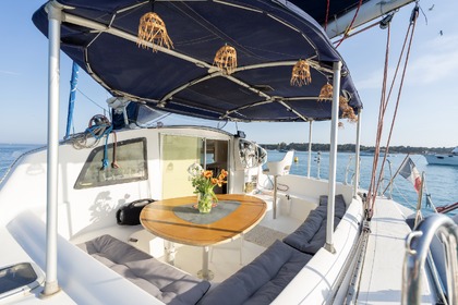 Hyra båt Katamaran Fountaine Pajot Athena 38 Cannes