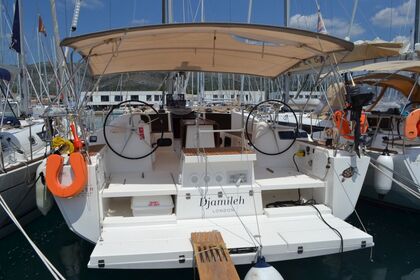 Noleggio Barca a vela Dufour Yachts Dufour 500 GL - 5 cab. La Trinité-sur-Mer