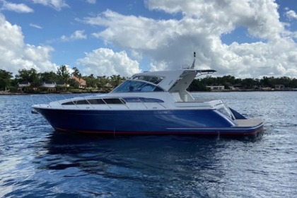 Rental Motorboat Chris Craft 43 La Romana
