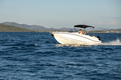 Noleggio Barca a motore Quicksilver Activ 675 Open Morter-Incoronate