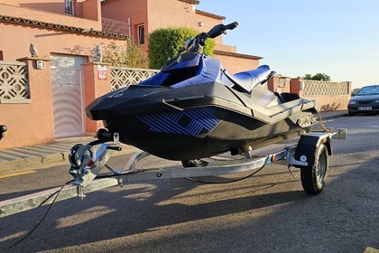 Location Jet-ski Seadoo spark trix 2023 Roses