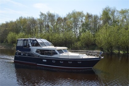Verhuur Motorboot  Renal 45 (4Cab) Drachten