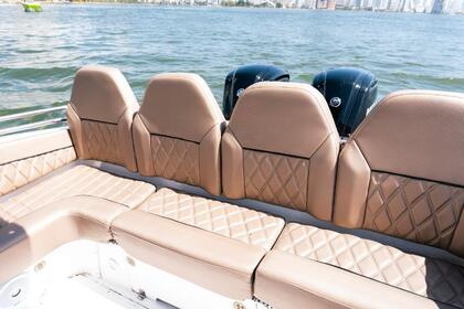 Alquiler de lancha con baño