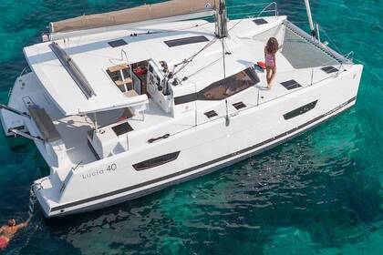 Noleggio Catamarano Fountaine Pajot Lucia 40 Procida