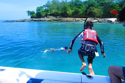 Proline Super Sport 27' - Taboga Island - Full-day private charter