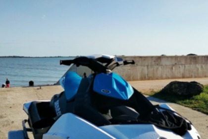 Noleggio Moto d'acqua Seadoo Spark La Rochelle