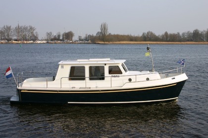 Rental Houseboat Simmerskip 900 Terherne