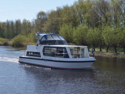 Charter Motorboat  Safari Houseboat 1050 D Brandenburg