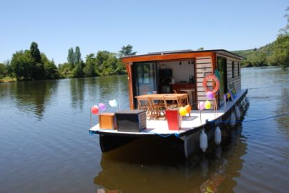 Location Péniche Bateaux Pour La Planete Coche Solaire Casseneuil