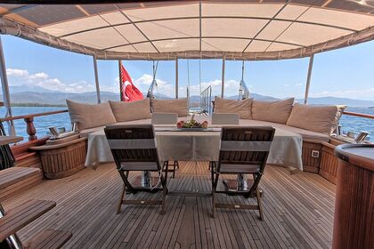 Rent this impressive gulet for up to 6 persons