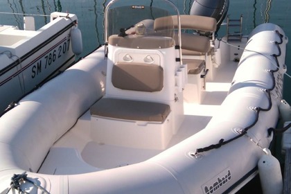 Noleggio Gommone Zodiac Explorer SB 6.40 Lézardrieux