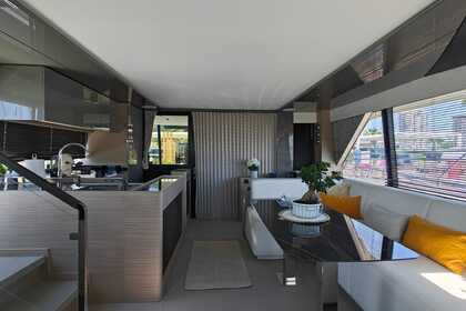 Luxury Power Cat - Prestige M48