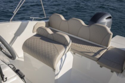 Miete Motorboot Cayman 585 Open Kampor