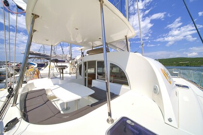 Lagoon 380 S2 - 4 + 2 cab. - Atenea - 2015.