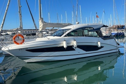 Rental Motorboat Beneteau Gran Turismo 36 S Sitges