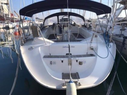 Charter Sailboat Dufour Dufour 43 Naxos