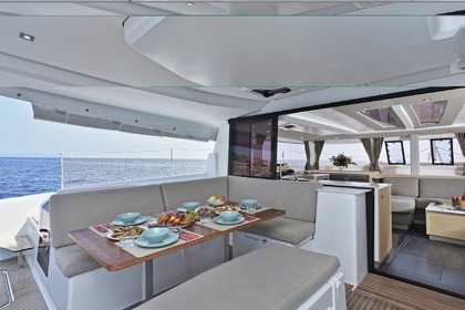 Helidoni Fountaine Pajot Tanna 47