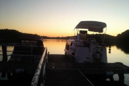 Houseboat of 8.00 meters for rent in Himmelpfort