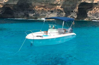 Location Bateau à moteur Mareti 440 Calafat