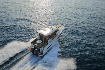 Charter Motorboat Jeanneau Merry Fisher 895 Trogir