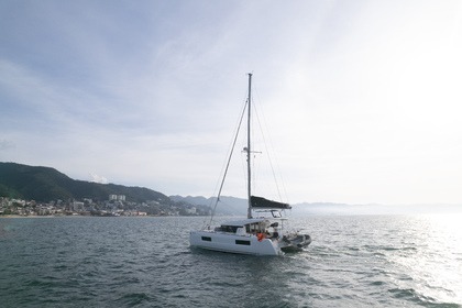 Charter Catamaran Lagoon Lagoon 40 Puerto Vallarta