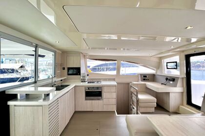Leopard Catamaran 48'