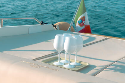 Noleggio Barca a motore Cranchi Endurance 31 Alassio