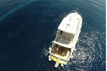 Riviera 48 American Boat for Charter