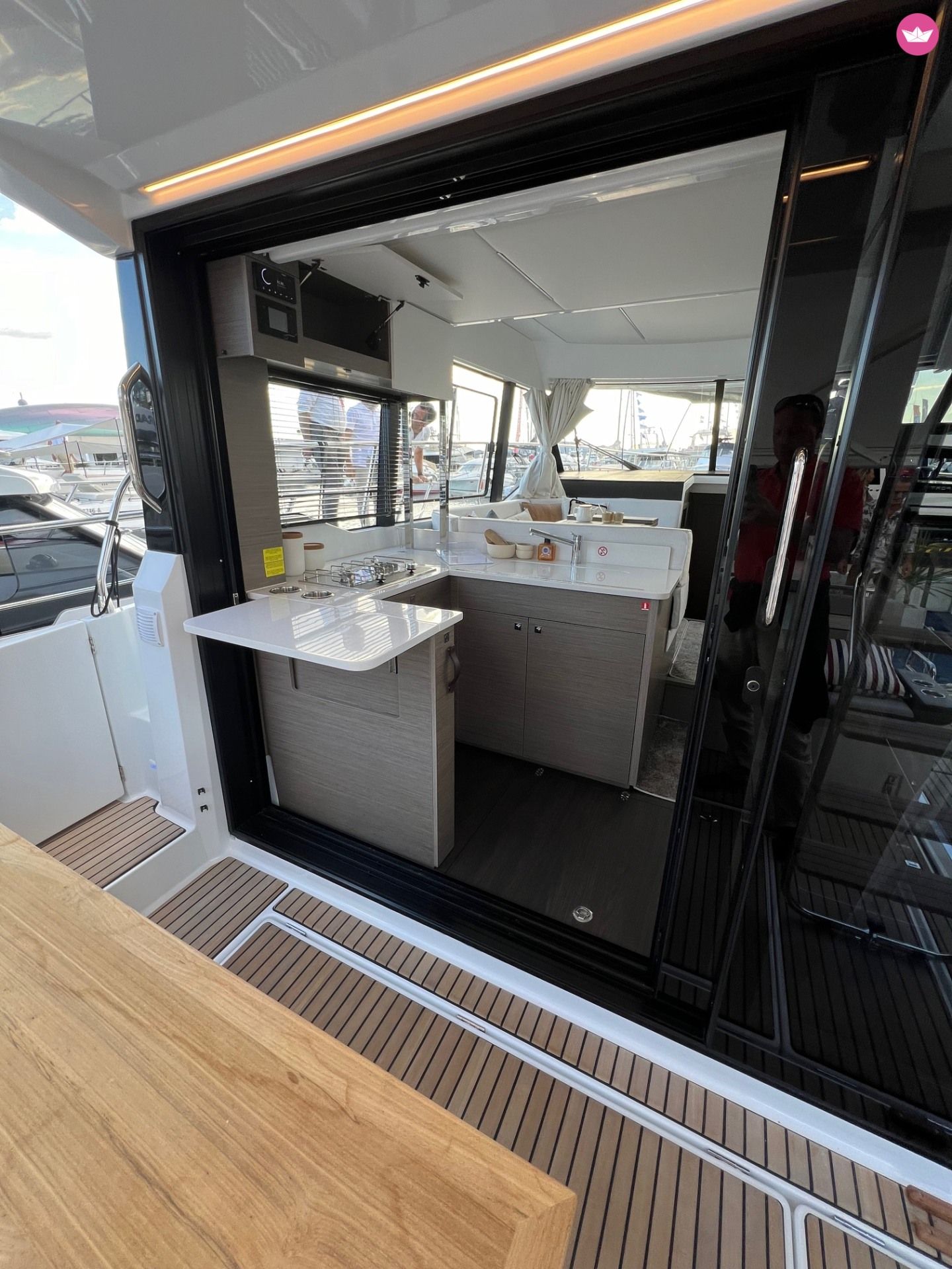 Yacht Jeanneau MF 1295 fly 900cv 4