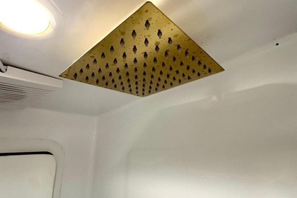 Charter Motor yacht Mochi Craft Malik Rio de Janeiro