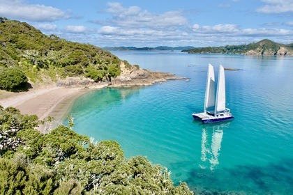 Luxury Sailing Catamaran - Cool Change - Kelsall 54