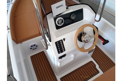 Charter Motorboat Easy marine Easy 500 Paros