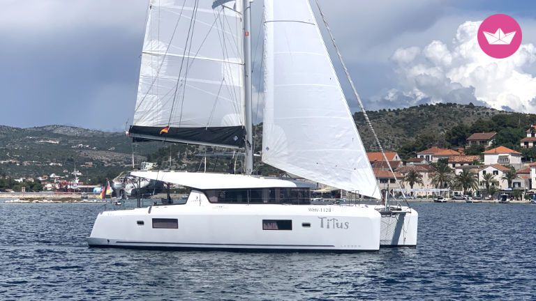 Catamaran Lagoon-Bénéteau Lagoon 42 OW 12.8m 5